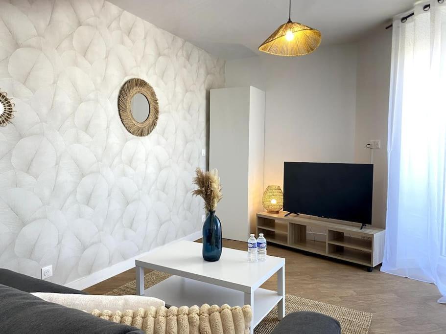 Le Brennou- Proche Centre- Neuf-Climatise-Tout Equipe Châteauroux エクステリア 写真