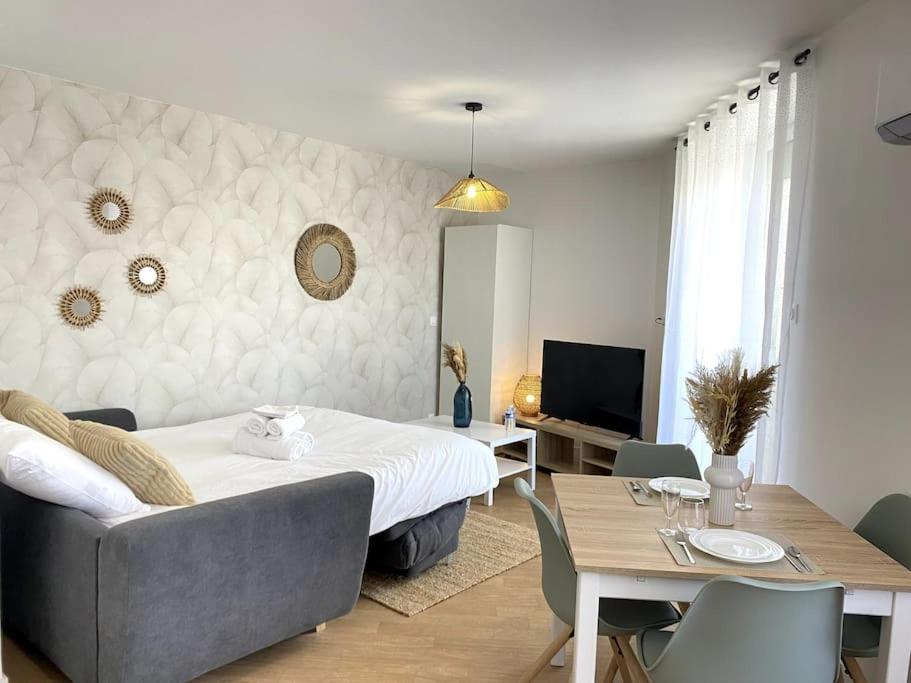 Le Brennou- Proche Centre- Neuf-Climatise-Tout Equipe Châteauroux エクステリア 写真
